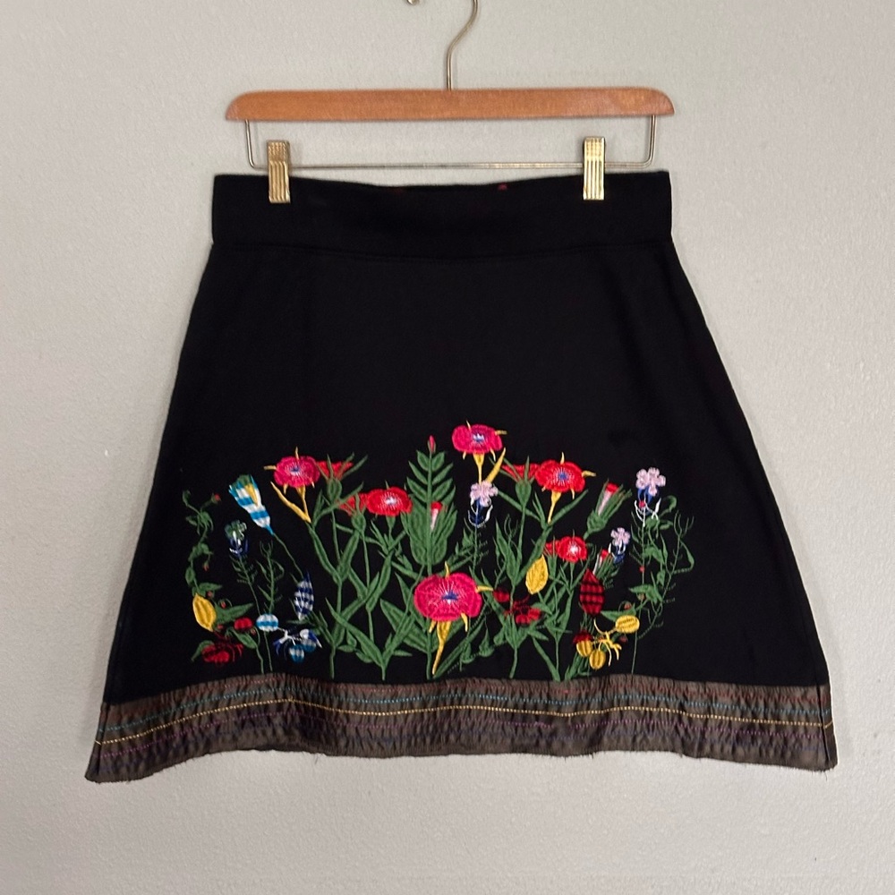 Desigual Black A-Line Skirt with Multicolor Floral Embroidery